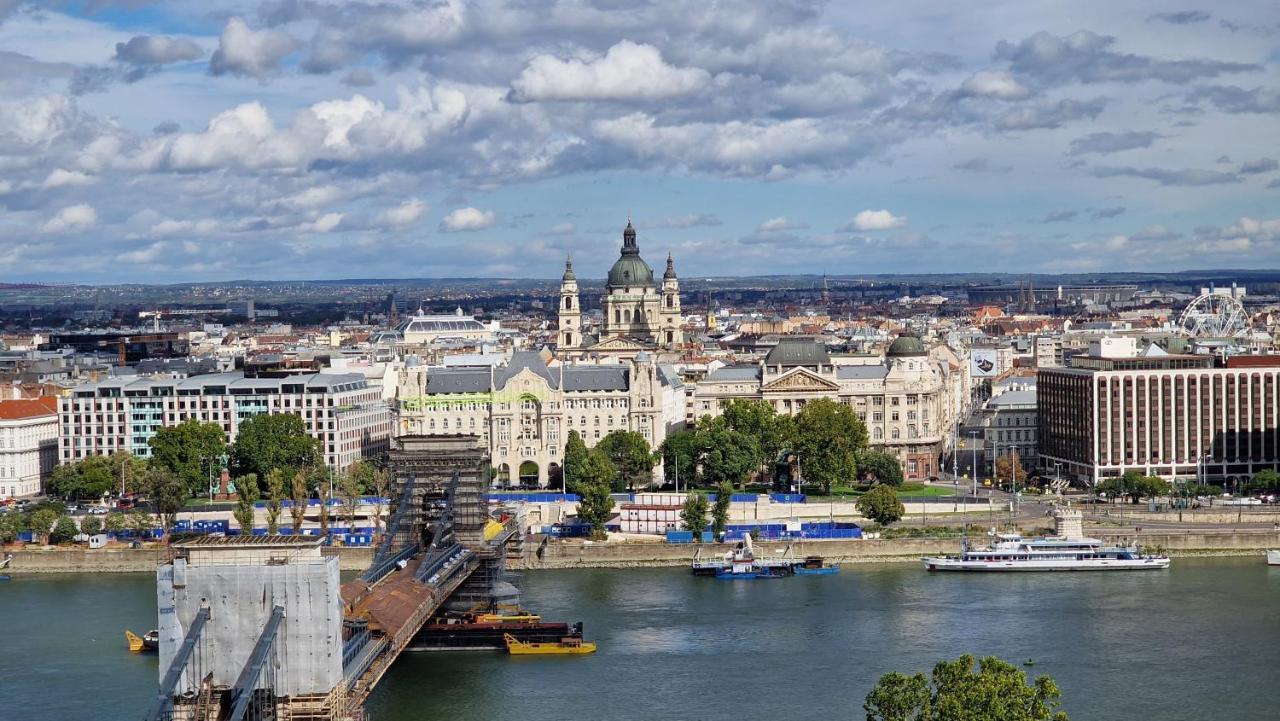 Parliament View Apartment Budapeste Exterior foto